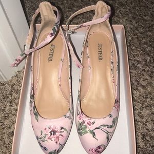 Floral pumps